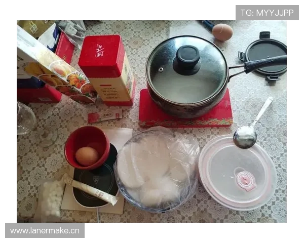 C罗家冰箱里塞满蛋白粉，连饮料都是无糖的