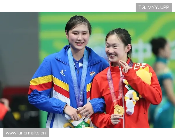 李冰洁比赛后直接没空喘气，估计连家都懒得回吧？