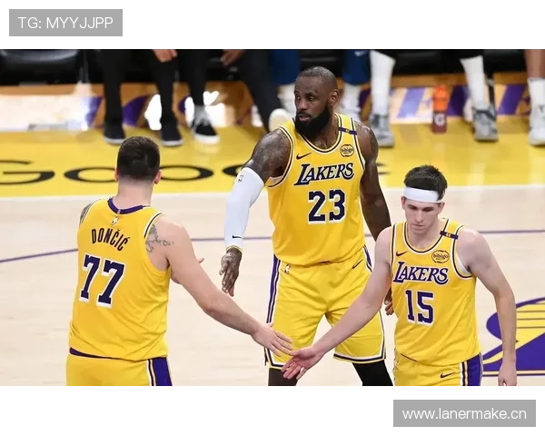 戴维斯内线统治力提升湖人禁区防守效率