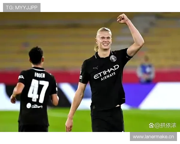 莱万与哈兰德：终结效率与战术角色的时代差异解析